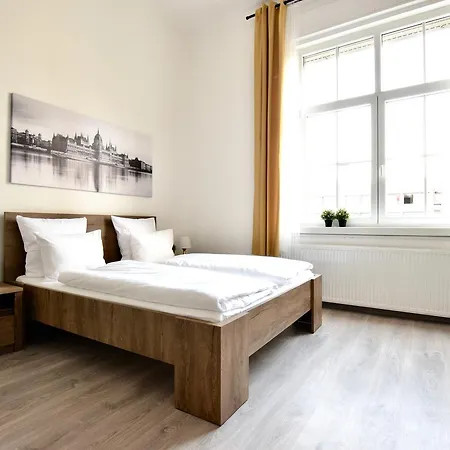 Standard By Hi5 - Bazilika Apartment
