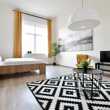 Standard By Hi5 - Bazilika Apartment Budapest