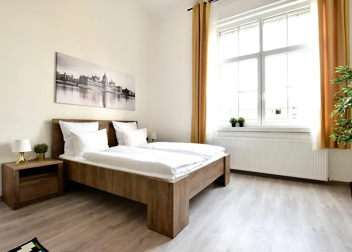 Standard By Hi5 - Bazilika Апартаменты